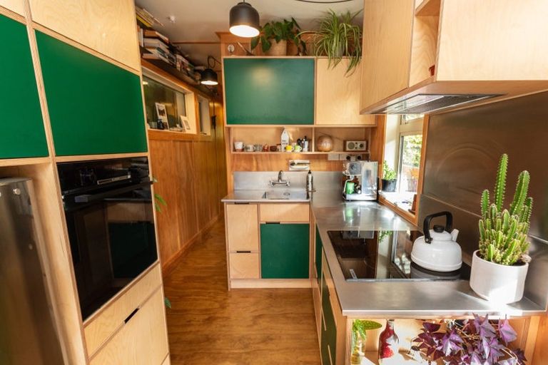 Photo of property in 2a Borlase Street, Brooklyn, Wellington, 6021