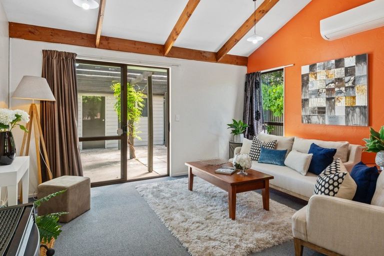 Photo of property in 10 Lindores Street, Addington, Christchurch, 8024