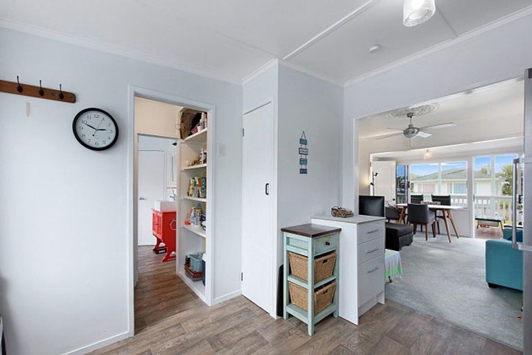 Photo of property in 11 Tatahi Street, Te Puru, Thames, 3575