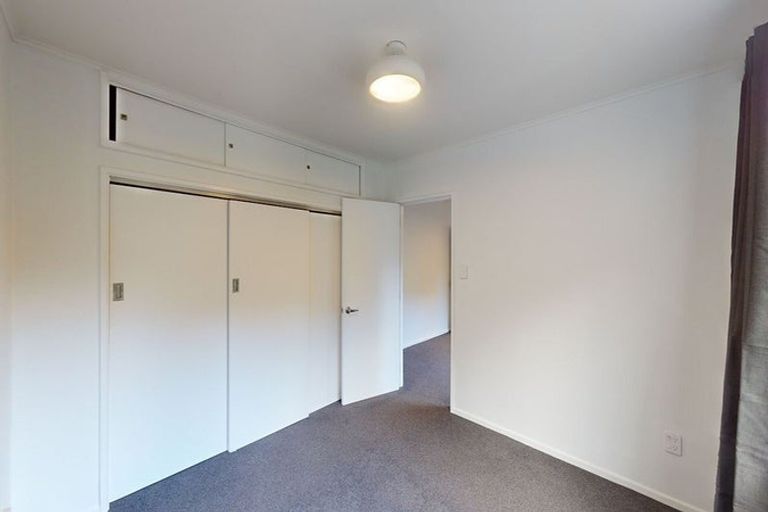 Photo of property in 24f2 Crieff Street, Northland, Wellington, 6012
