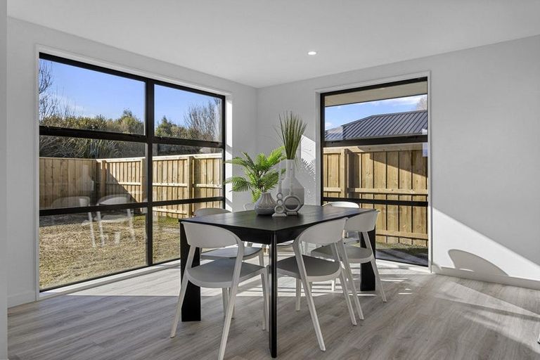 Photo of property in 43 Henshaw Street, Woodend, 7610