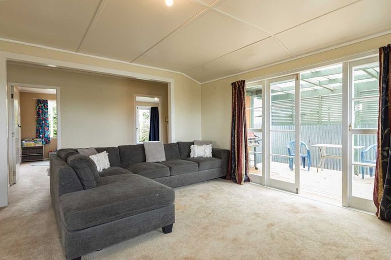 Photo of property in 1 Mcgreevy Street, Waipawa, 4210