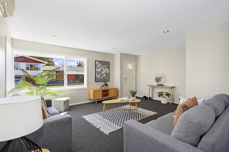 Photo of property in 4 Farnham Place, Ilam, Christchurch, 8041