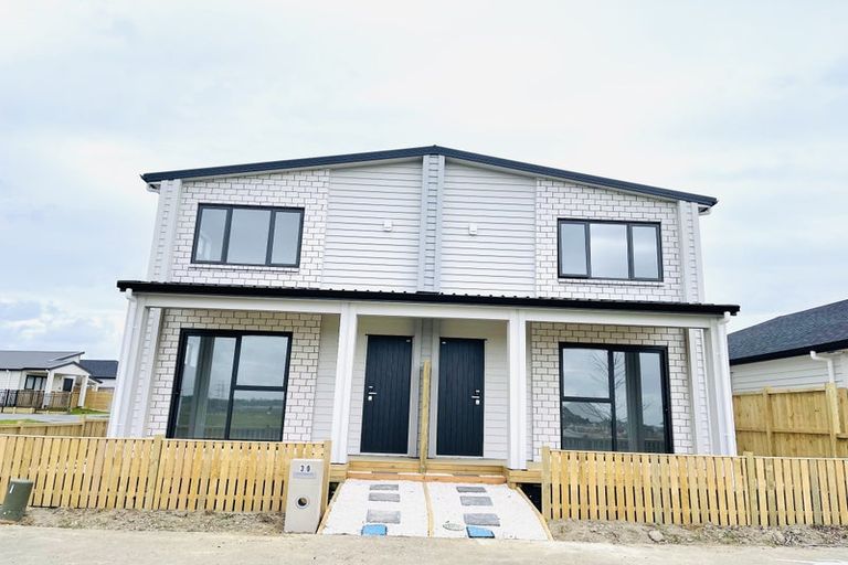 Photo of property in 32 Auranga Drive, Karaka, 2113