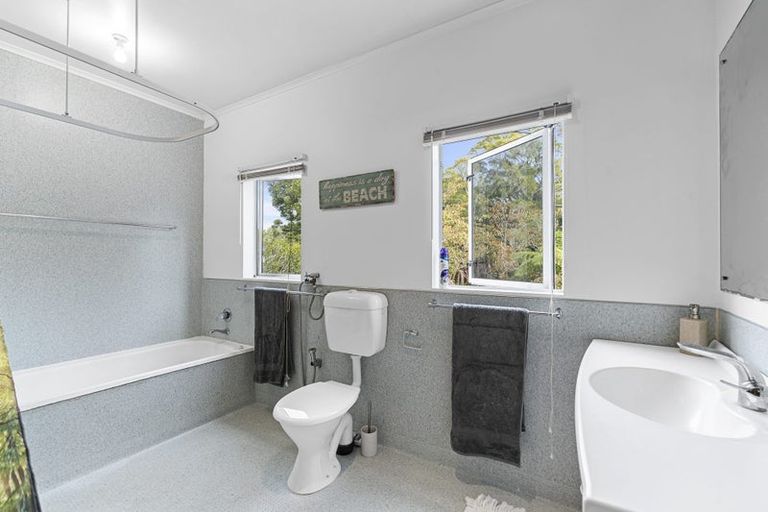 Photo of property in 28 Carrington Street, New Plymouth, 4310