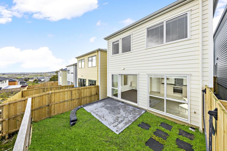 Photo of property in 114 Joseph Street, Flat Bush, Auckland, 2019