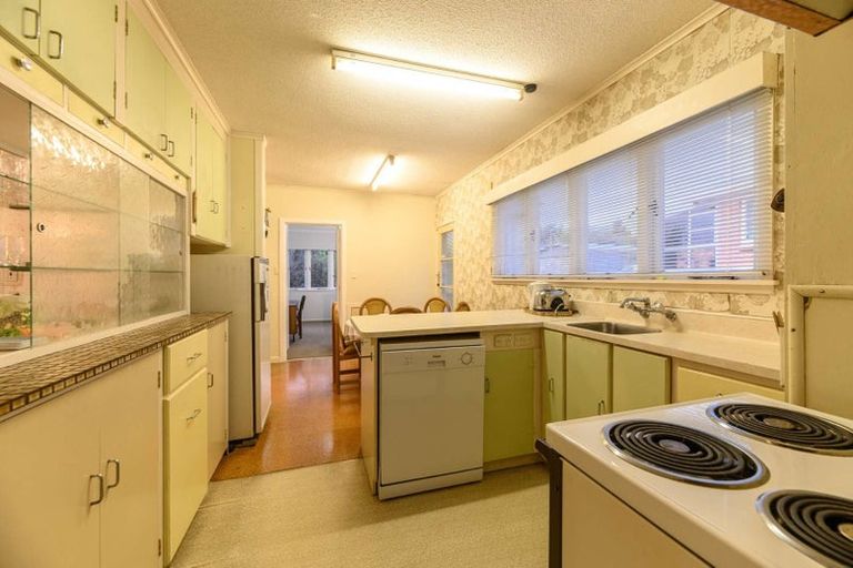 Photo of property in 17 Routley Drive, Glen Eden, Auckland, 0602