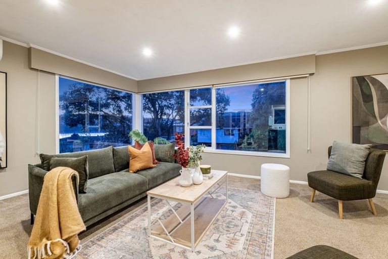 Photo of property in 9 Brora Crescent, Papakowhai, Porirua, 5024