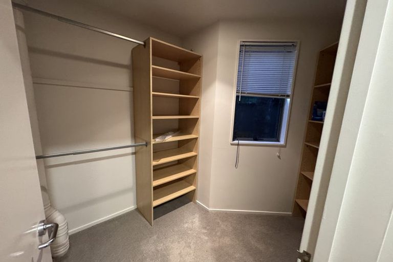 Photo of property in 1/5 Princes Street, Northcote Point, Auckland, 0627