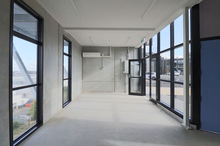 Photo of property in 1/36 Takanini Road, Takanini, 2112