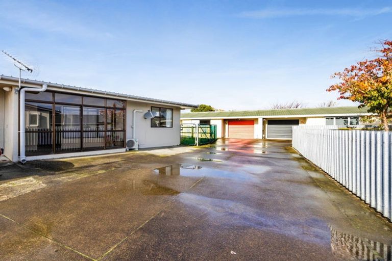 Photo of property in 17 Rimu Street, Hawera, 4610