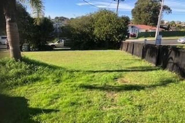 Photo of property in 4 Kereru Street, Henderson, Auckland, 0612