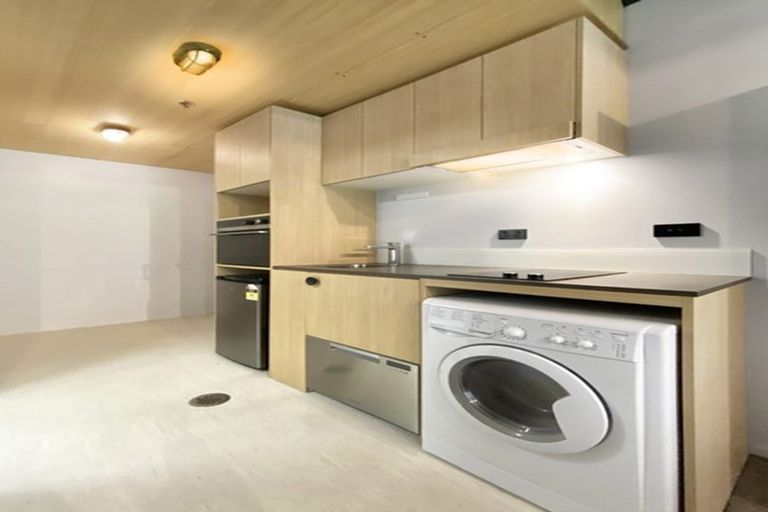 Photo of property in Vedado Apartments, 208/41u Hopper Street, Mount Cook, Wellington, 6011