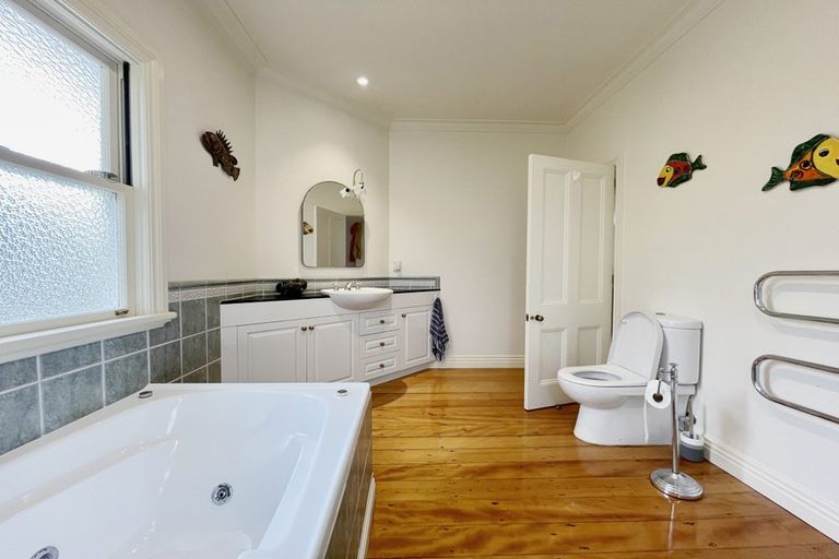 Photo of property in 7 Grahame Street, Devonport, Auckland, 0624