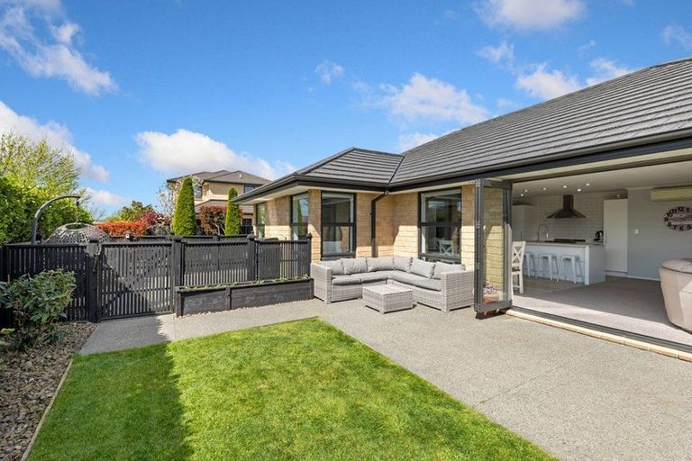 Photo of property in 17 Eyrewell Road, Pegasus, 7612