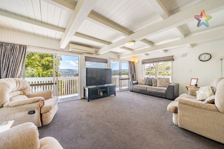 Photo of property in 4 Kerkwall Drive, Naenae, Lower Hutt, 5011