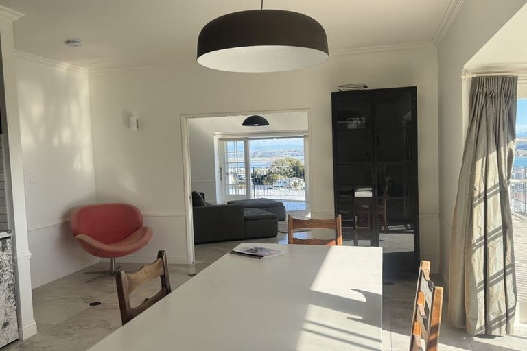 Photo of property in 14 Roslyn Road, Bluff Hill, Napier, 4110