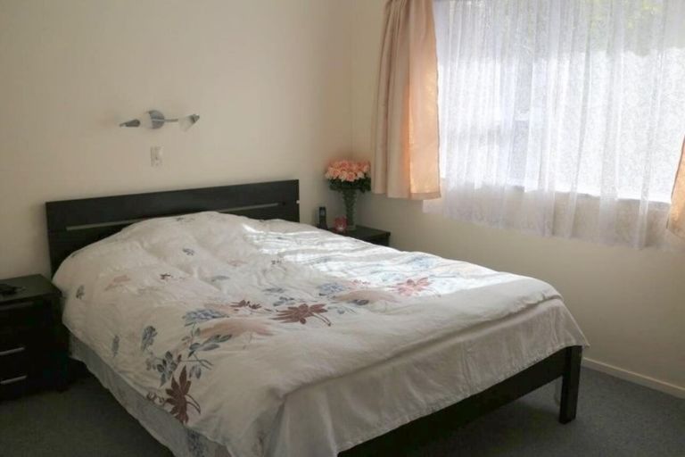 Photo of property in 6 The Sounding, Whitby, Porirua, 5024