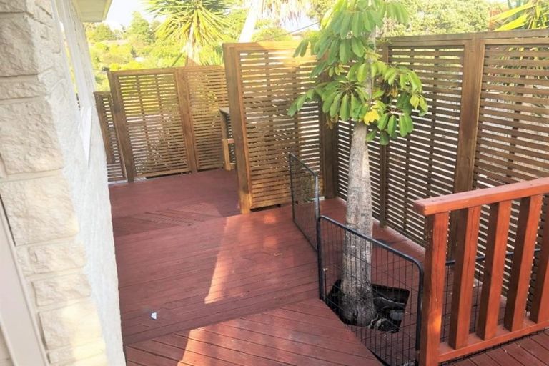 Photo of property in 54 Stanley Road, Glenfield, Auckland, 0629