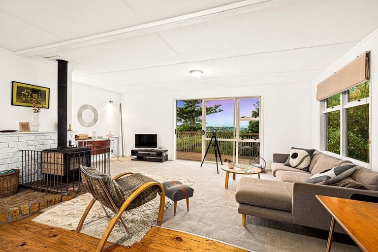 Photo of property in 317 Don Buck Road, Massey, Auckland, 0614