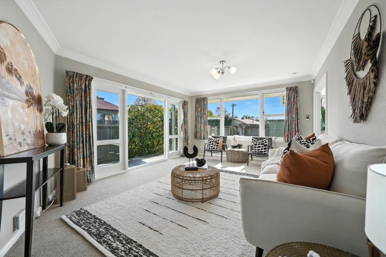 Photo of property in 11 Westerleigh Street, Bishopdale, Christchurch, 8053