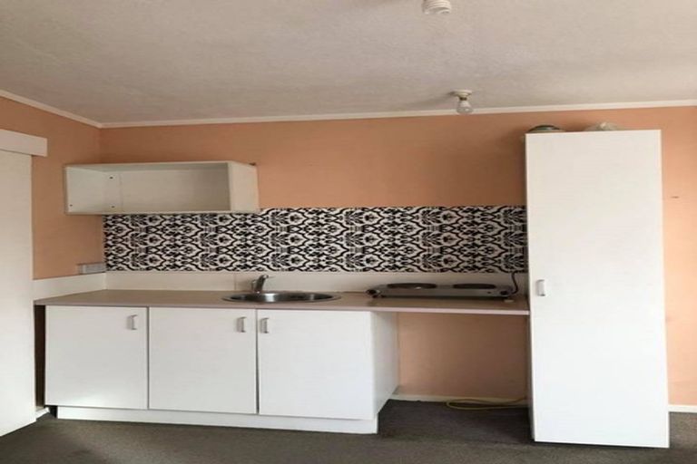 Photo of property in 1 Earp Street, Johnsonville, Wellington, 6037