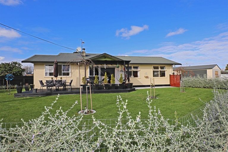 Photo of property in 75 Church Road, Taradale, Napier, 4112