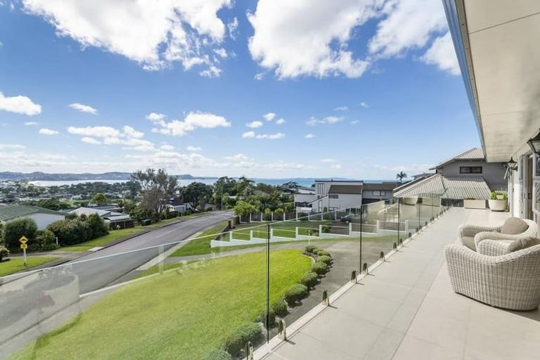 Photo of property in 76 Marellen Drive, Red Beach, 0932