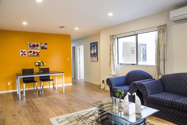 Photo of property in 17e Balmain Road, Birkenhead, Auckland, 0626