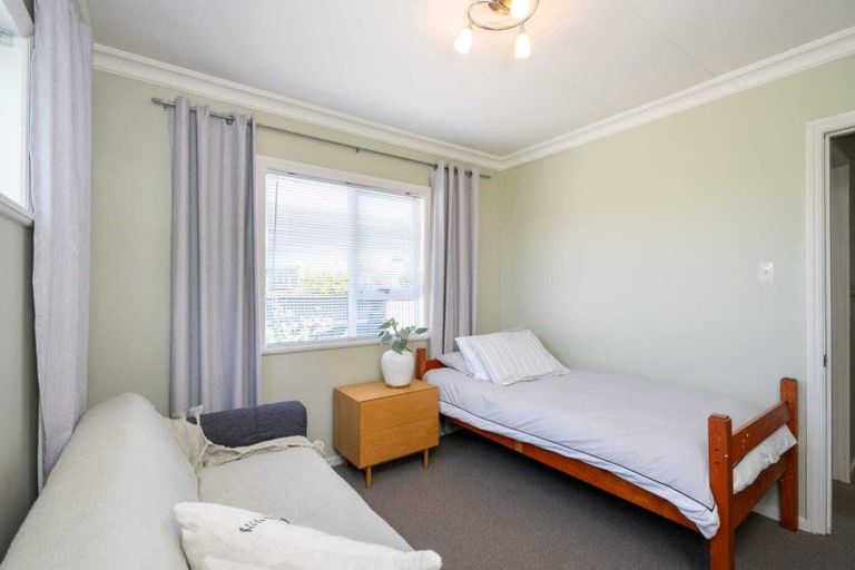 Photo of property in 2 Collison Terrace, Haumoana, 4102