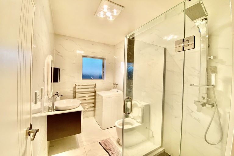 Photo of property in 32 Charlestown Drive, Flat Bush, Auckland, 2019