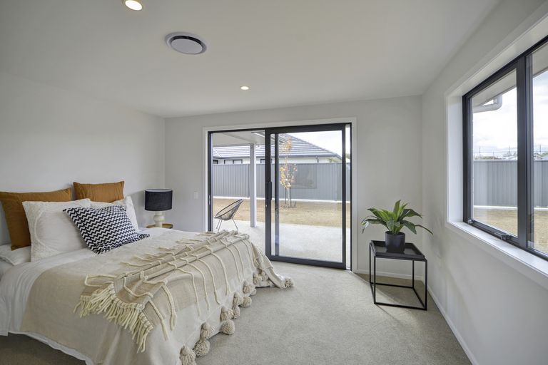 Photo of property in 14 Hereford Drive, Carterton, 5713