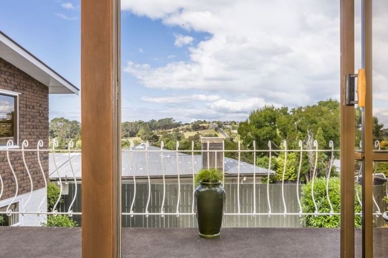 Photo of property in 10 Castleton Street, Birkdale, Auckland, 0626