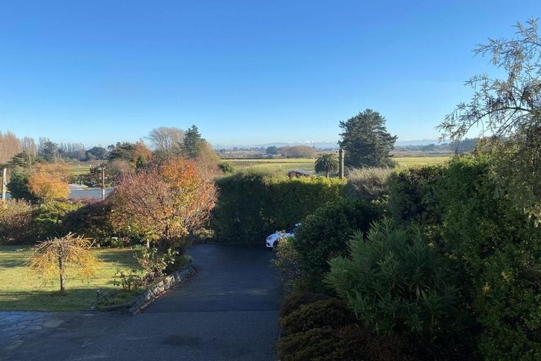 Photo of property in 413 Cashmere Road, Westmorland, Christchurch, 8025