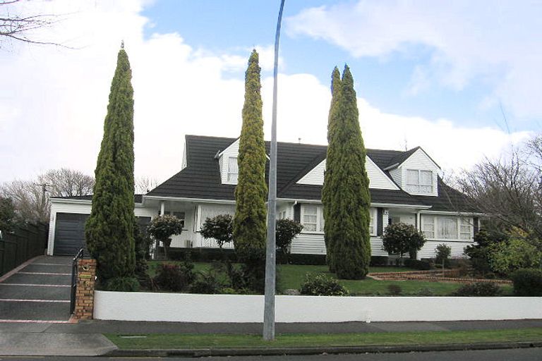 Photo of property in 20 Churchill Avenue, Hokowhitu, Palmerston North, 4410