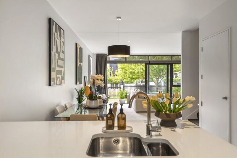 Photo of property in 16 Hastings Street, Hobsonville, Auckland, 0616