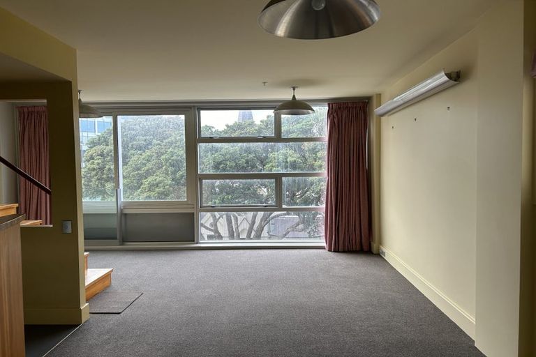 Photo of property in St Pauls Apartments, 24/43u Mulgrave Street, Thorndon, Wellington, 6011