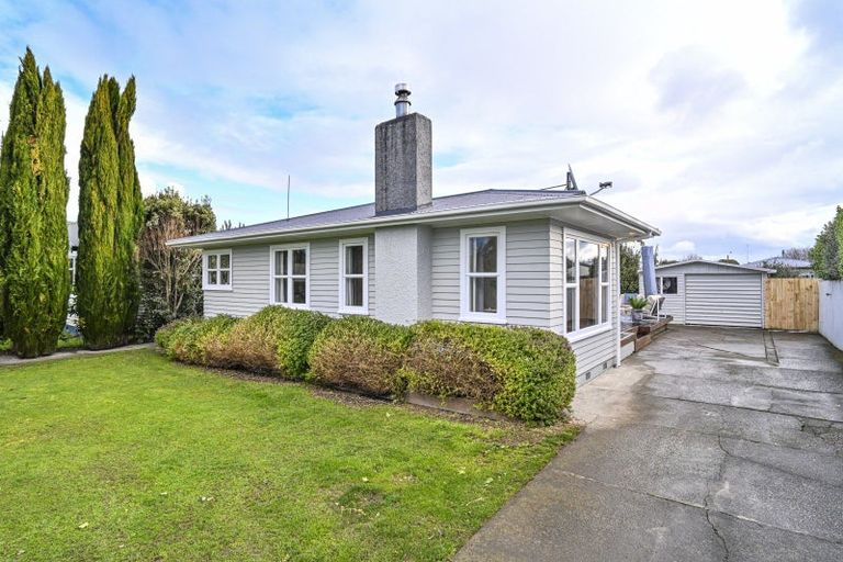 Photo of property in 15 Lipscombe Crescent, Havelock North, 4130