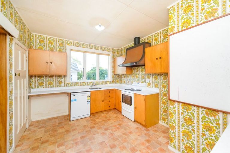 Photo of property in 42 Batt Street, West End, Palmerston North, 4410