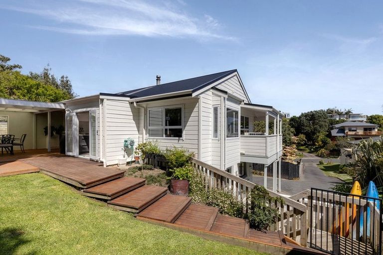 Photo of property in 15 Claydon Place, Ohope, 3121