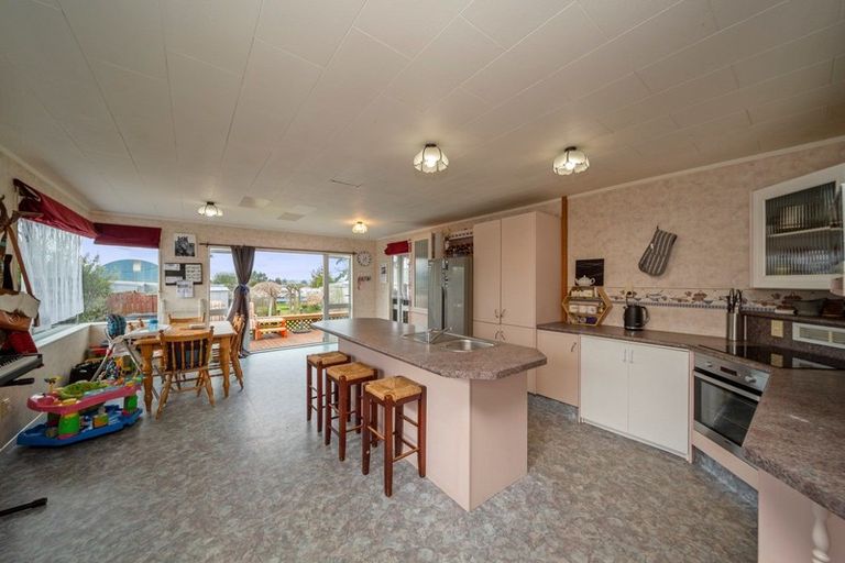 Photo of property in 116 Cordelia Street, Stratford, 4332