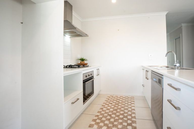 Photo of property in 11 Manawaroa Close, Grandview Heights, Hamilton, 3200