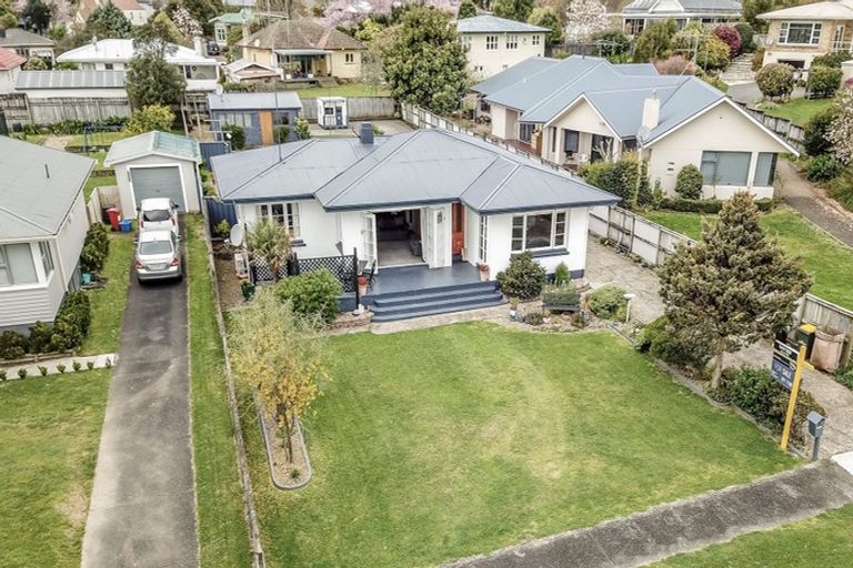 Photo of property in 75 Hillcrest Avenue, Te Awamutu, 3800