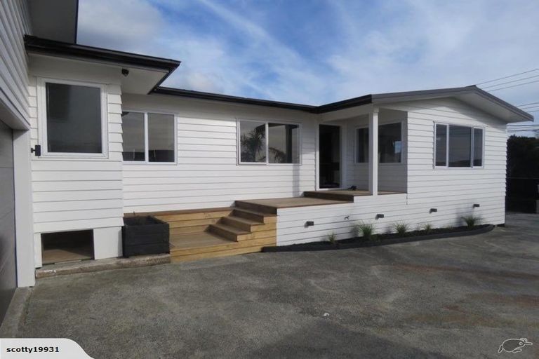 Photo of property in 84 Simpson Road, Ranui, Auckland, 0612