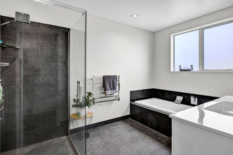 Photo of property in 7 Reremoana Close, Hawera, 4610