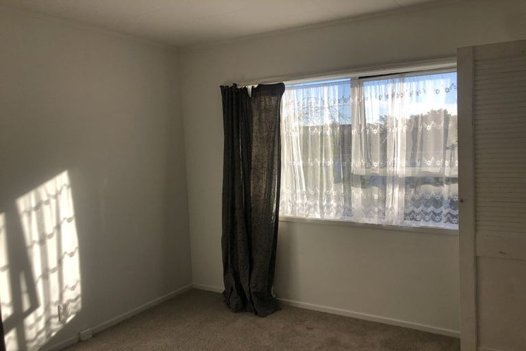 Photo of property in 26 Santiago Crescent, Unsworth Heights, Auckland, 0632