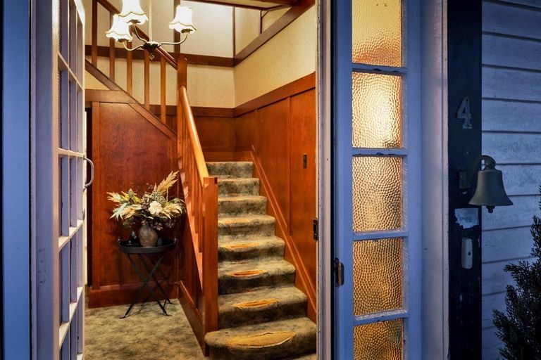 Photo of property in 4 Kitchener Terrace, Moturoa, New Plymouth, 4310