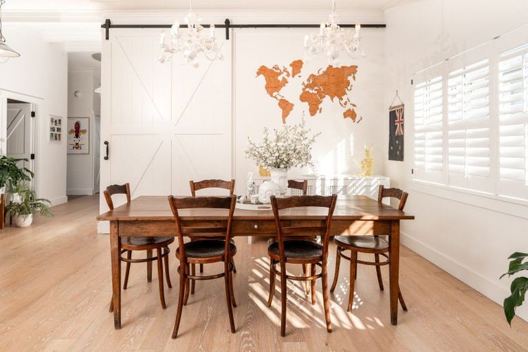 Photo of property in 84 The Esplanade, Houghton Bay, Wellington, 6023