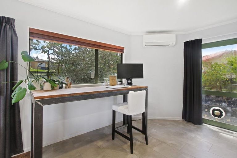 Photo of property in 33a Makora Road, Massey, Auckland, 0614