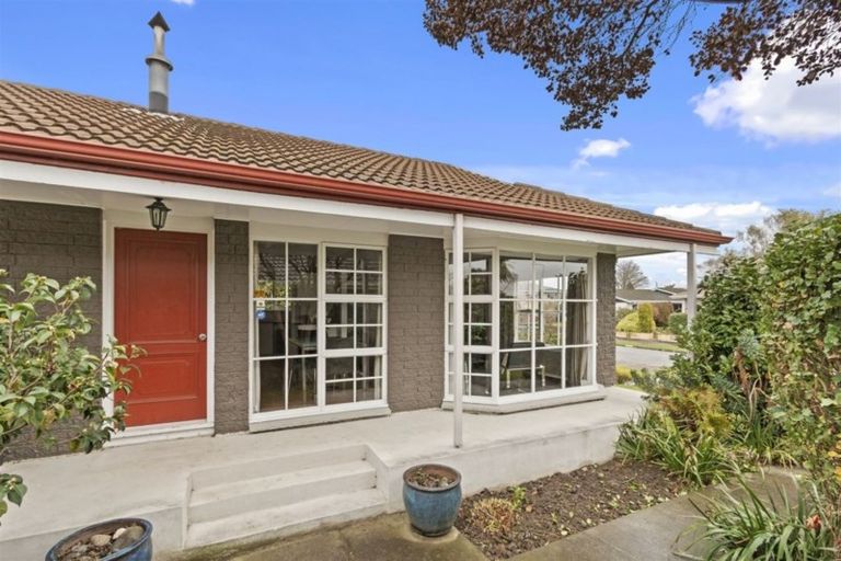 Photo of property in 40 Kimberley Street, Casebrook, Christchurch, 8051